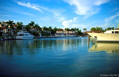 Miami Beach Condo | Beautiful 1 Br. Condo (236862) by Houzlet
