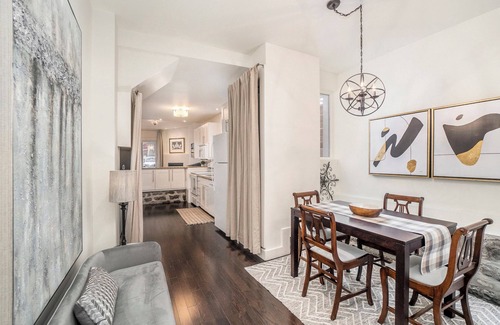 Byward Market - Parliament Hill House | Beautiful, 19th century Semi in the Heart of the Byward Market