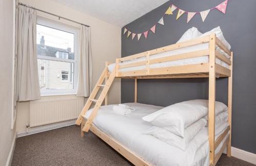 York Apartment | Beautiful 2 Bed with Free Parking - Pass the Keys