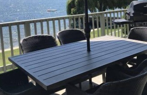 Central Okanagan Cabin | Beautiful 2 Bedroom Lakefront Cabin - Seclusion Bay (Cabin #11)