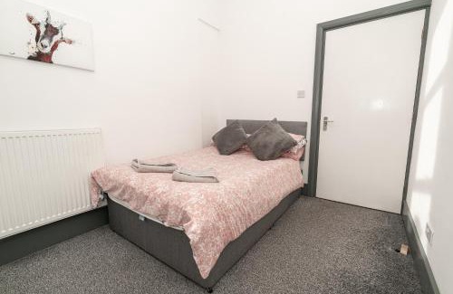 Fleetwood Apartment | Beautiful 2 Bedroom Apartment in Fleetwood