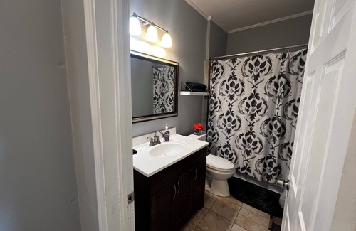 Wadley Condo | Beautiful 2-bedroom Suite with luxury bedding, modern and chic in Wadley, GA