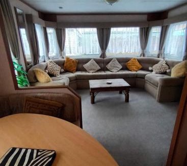 Aberystwyth Resort | Beautiful 2 bedroomed mobile home
