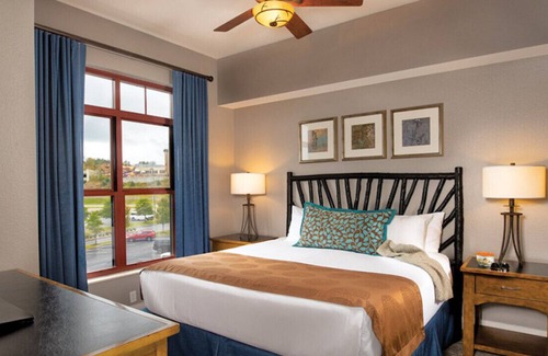Sevierville Apartment | Beautiful 2 BR/2BA apartment at a luxury Resort with Access to Indoor Water Park