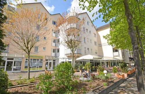 Bad Kreuznach Apartment | Beautiful 2-room apartment in the spa area - balcony, TV, WLAN, spa area