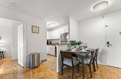 Brookline Apartment | Beautiful 2bd/1.5ba near BU 5876