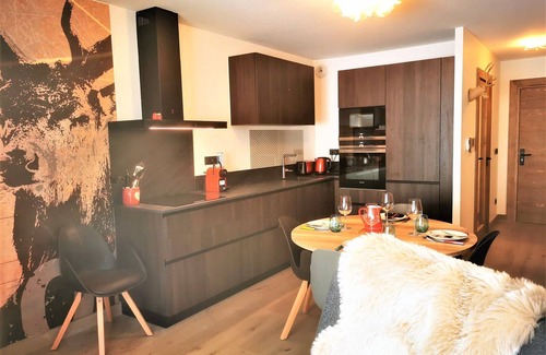 Les Gets Apartment | Beautiful 3* 1BR, Les Gets center, terrace, parking, ski and bike storage