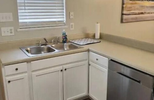 Greensboro House | Beautiful 3/2 Home. Walking distance from Coliseum.