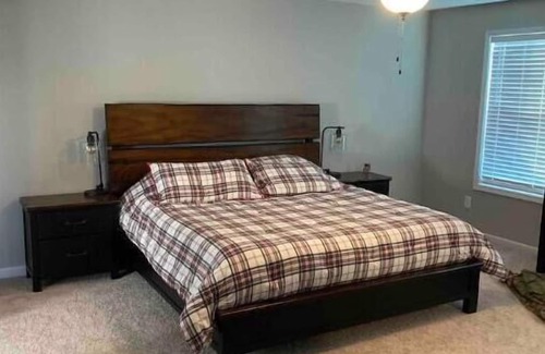 Rockfish House | Beautiful 3 bedroom, 2.5 bath home, in private cul-de-sac.