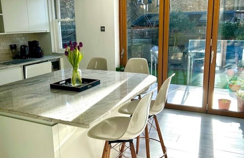 Kemptown House | Beautiful 3 bedroom home near Finsbury Park