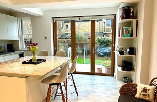 Kemptown House | Beautiful 3 bedroom home near Finsbury Park