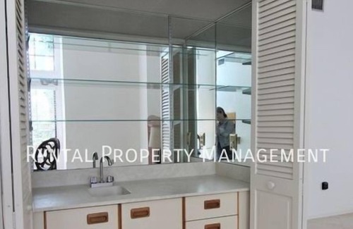 The Meadows Apartment | Beautiful 3 Br. Apartment (427255) by Houzlet
