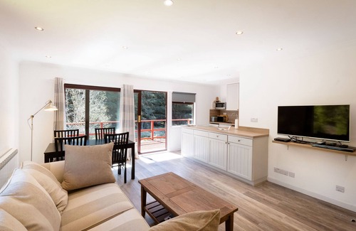 Crianlarich Apartment | Beautiful 4 star, 2 bedroom chalet with mountain views. A true Highland landscape all around