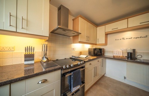 Cirencester House | Beautiful 5 bed 3 bath in the Heart of the Cotswolds