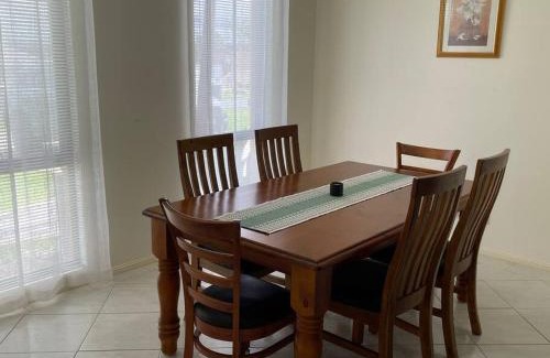 Sanctuary Point House | Beautiful 5 bedroom house in Jervis Bay
