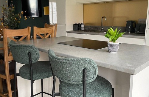 Failsworth House | Beautiful 5 Bedroom Home in Manchester Sleeps 9