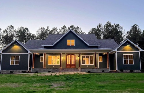 West End House | Beautiful 5 bedroom home 11 miles from U.S. Open.