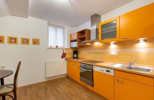Tanvald Apartment | Beautiful apartment for 12 guests with WIFI, TV, pets allowed and parking