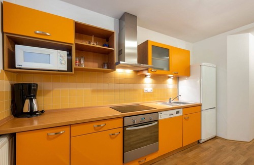 Tanvald Apartment | Beautiful apartment for 12 guests with WIFI, TV, pets allowed and parking