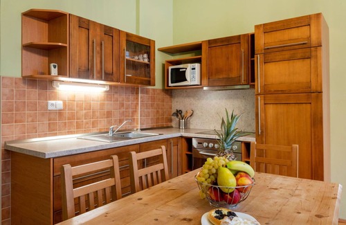 Desna Apartment | Beautiful apartment for 4 guests with hot tub, WIFI, TV, pets allowed and parking