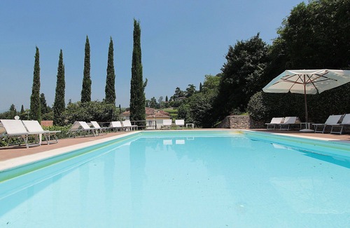Colognola ai Colli Apartment | Beautiful apartment for 8 guests with WIFI, pool, A/C and TV, close to Verona