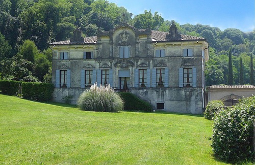 Colognola ai Colli Apartment | Beautiful apartment for 8 guests with WIFI, pool, A/C and TV, close to Verona