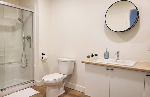 Cite-Universitaire Apartment | Beautiful All-Inclusive Studio