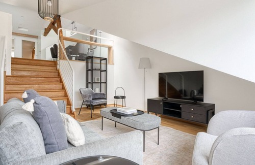 Vorstadte Apartment | Beautiful Am Ring 4.5 Room w/Storage & W/D, by Blueground