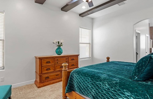 Horizon City House | Beautiful and Cozy Horizon Hacienda