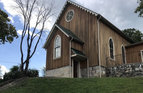 Lexington House | Beautiful and historic Beechenbrook Chapel, adjoining VMI and W&L campuses.