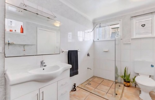 Chermside West House | Beautiful and spacious 2-bedroom home with extra room for blow-up beds if needed