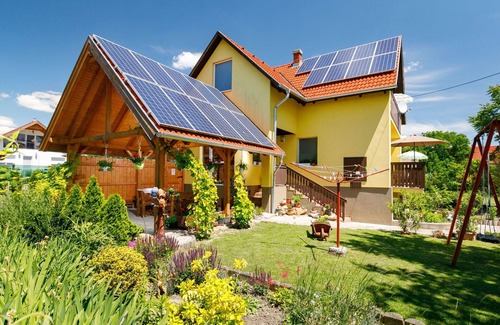 Velence Apartment | Beautiful apartment for 4 guests with WIFI, A/C, TV, terrace and parking