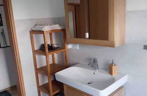 Rednitzhembach Apartment | Beautiful apartment with terrace and garden