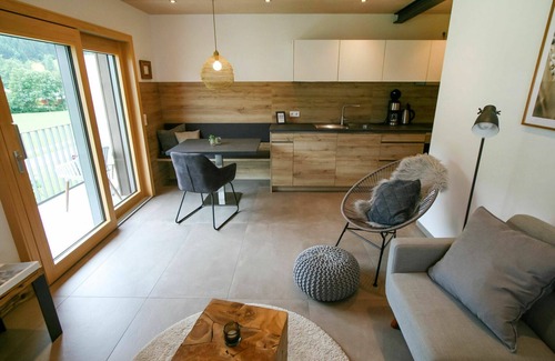 Hofstetten Apartment | Beautiful apartment for 2 guests with WIFI, TV and terrace