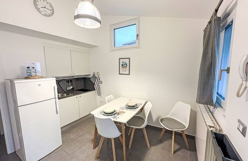 Lavena Ponte Tresa Apartment | Beautiful apartment for 3 guests with TV, balcony and pets allowed
