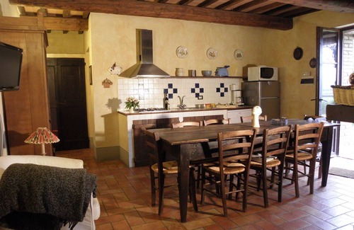 Monteleone d'Orvieto Apartment | Beautiful apartment for 8 people with pool, WIFI and TV