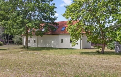 Altenkirchen Apartment | Beautiful Apartment In Altenkirchen With Wifi