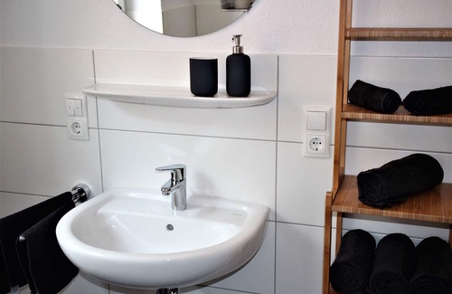 Thulsfeld Apartment | Beautiful apartment "Heideblick" right on the reservoir