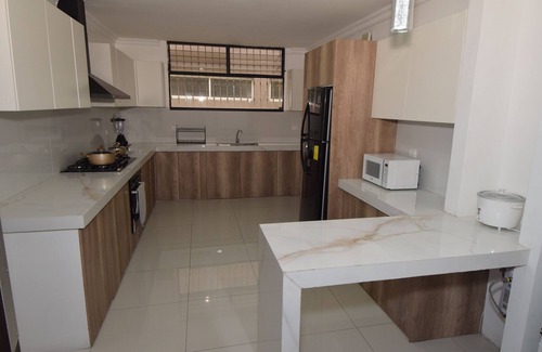 Urdesa Apartment | Beautiful Apartment in Kennedy Norte + 2 Parking + Jacuzzi