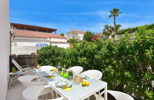Pasito Blanco Apartment | Beautiful apartment for 4 people with WIFI, pool, A/C, TV and patio