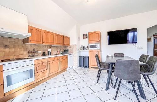 Grosssoelk Apartment | Beautiful apartment for 12 people with WIFI, hot tub, TV, terrace and panoramic view