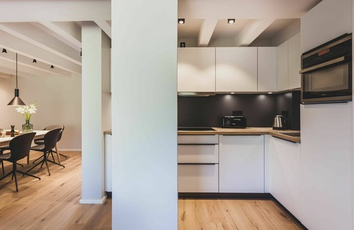 Prora Apartment | Beautiful apartment for 6 guests with WIFI, pool, TV, balcony, pets allowed and parking