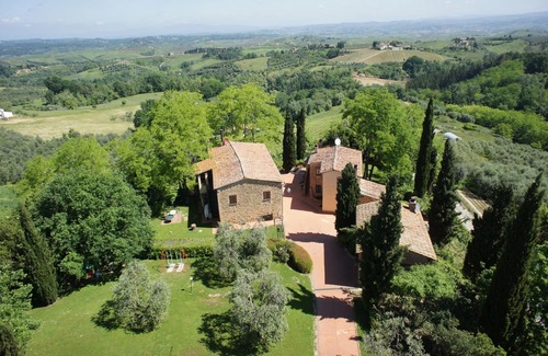Montaione Apartment | Beautiful apartment for 8 people with WIFI, pool, A/C, TV and pets allowed, close to San Gimignano