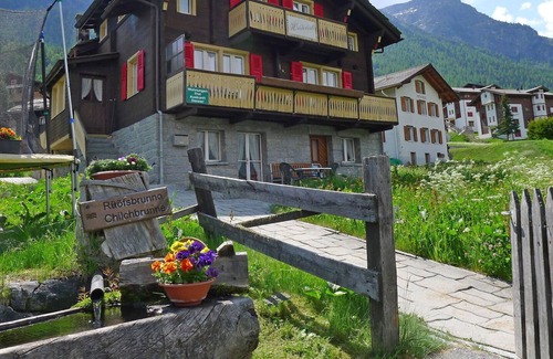 Graechen Apartment | Beautiful apartment for 3 guests with TV, patio, pets allowed and panoramic view