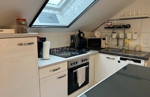Drassmarkt Apartment | Beautiful apartment for 6 people with WIFI, TV, patio and pets allowed