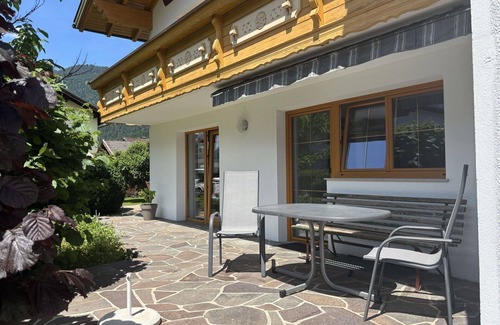 Weissenbach am Lech Apartment | Beautiful apartment for 6 people with WIFI, TV, terrace and pets allowed