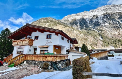 Huben Apartment | Beautiful apartment for 6 people with WIFI, balcony and pets allowed
