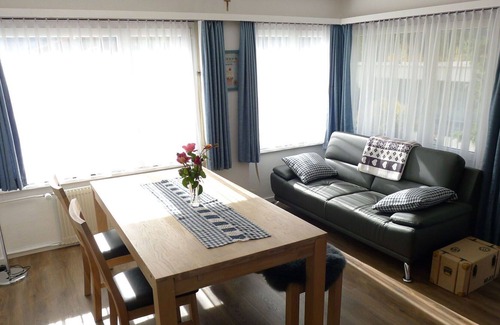 Sedrun Apartment | Beautiful apartment for 5 guests with WIFI, TV, patio, pets allowed, panoramic view and parking