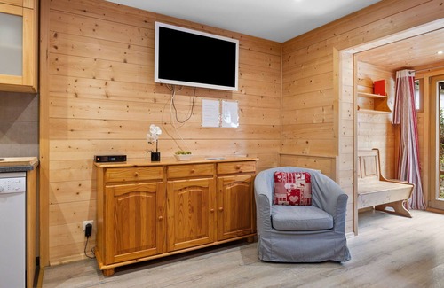 Chatel Apartment | Beautiful apartment for 6 guests with WIFI, TV and terrace
