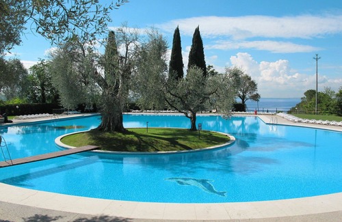 Corno Apartment | Beautiful apartment for 3 guests with WIFI, pool, A/C, TV and patio
